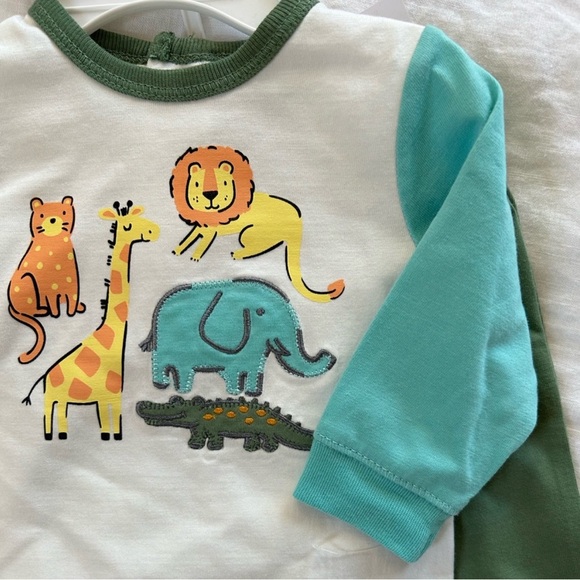 NWT Carters, Old Navy, Little Me Dinosaur outfit bundle - Picture 9 of 9